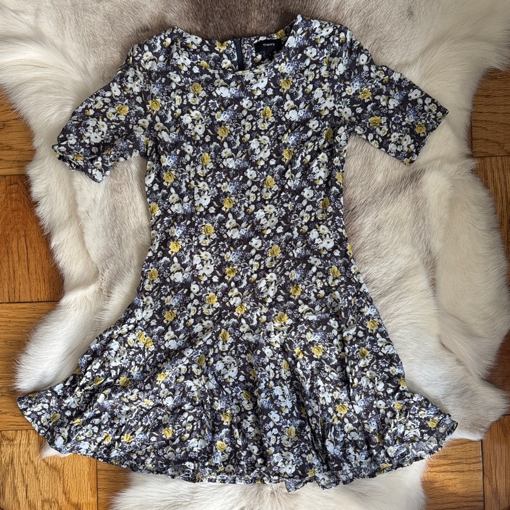 Theory Floral Dress size S like new